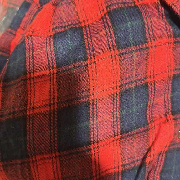 RED LONG SLEEVE BUTTON UP PLAID FLANNEL - Picture 4 of 4